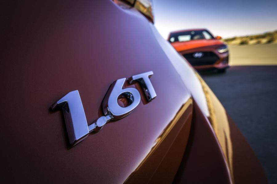 Логотип Hyundai Veloster Turbo 2018 года  (NA) (фото 34 из 61)